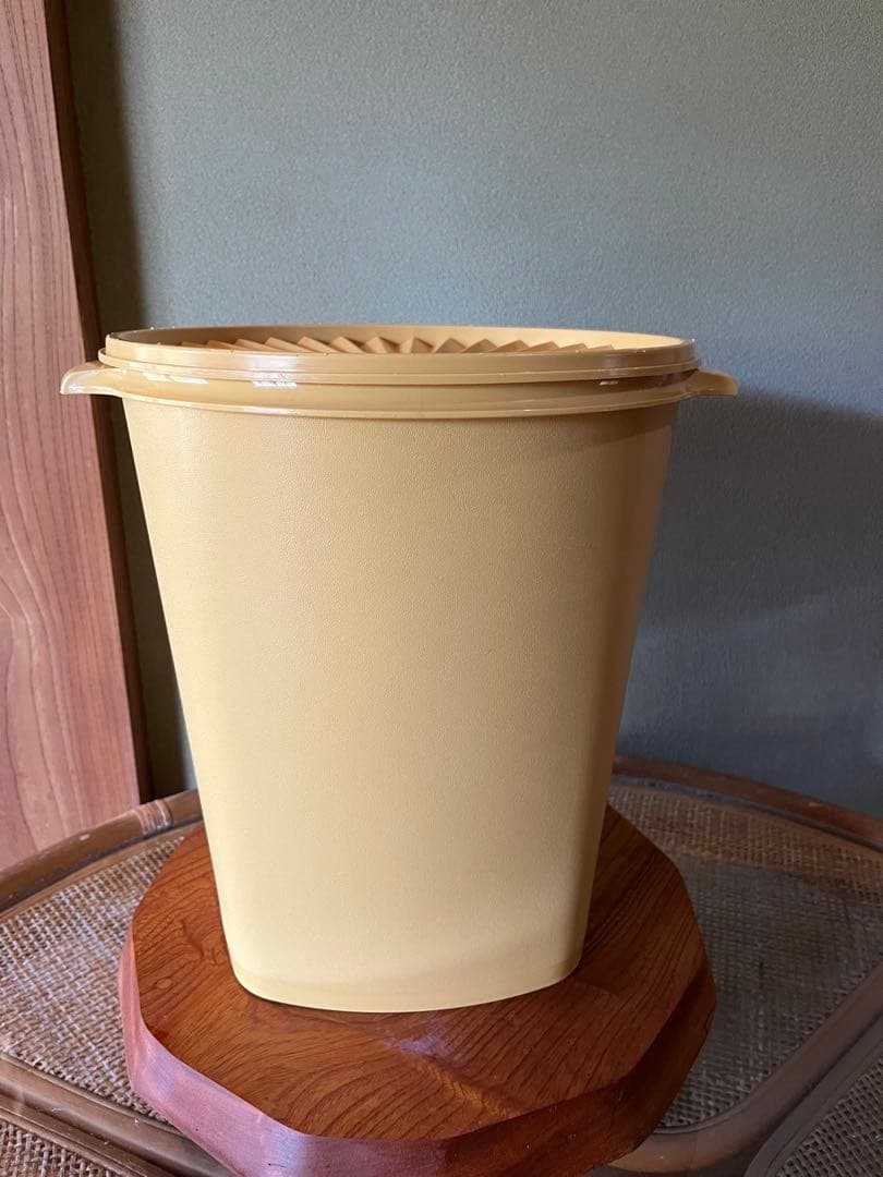 【専用】タッパーウェア マキシクイーンデコレーター イエロー