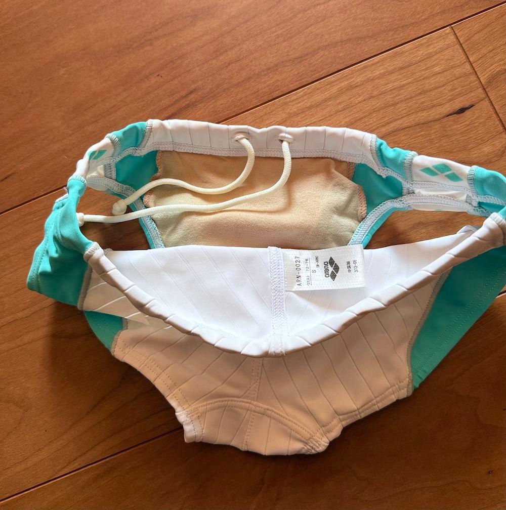 【新品箱タグ付】ARENA　ダブルマット　ホワイト×スカイブルー　競パン　nux