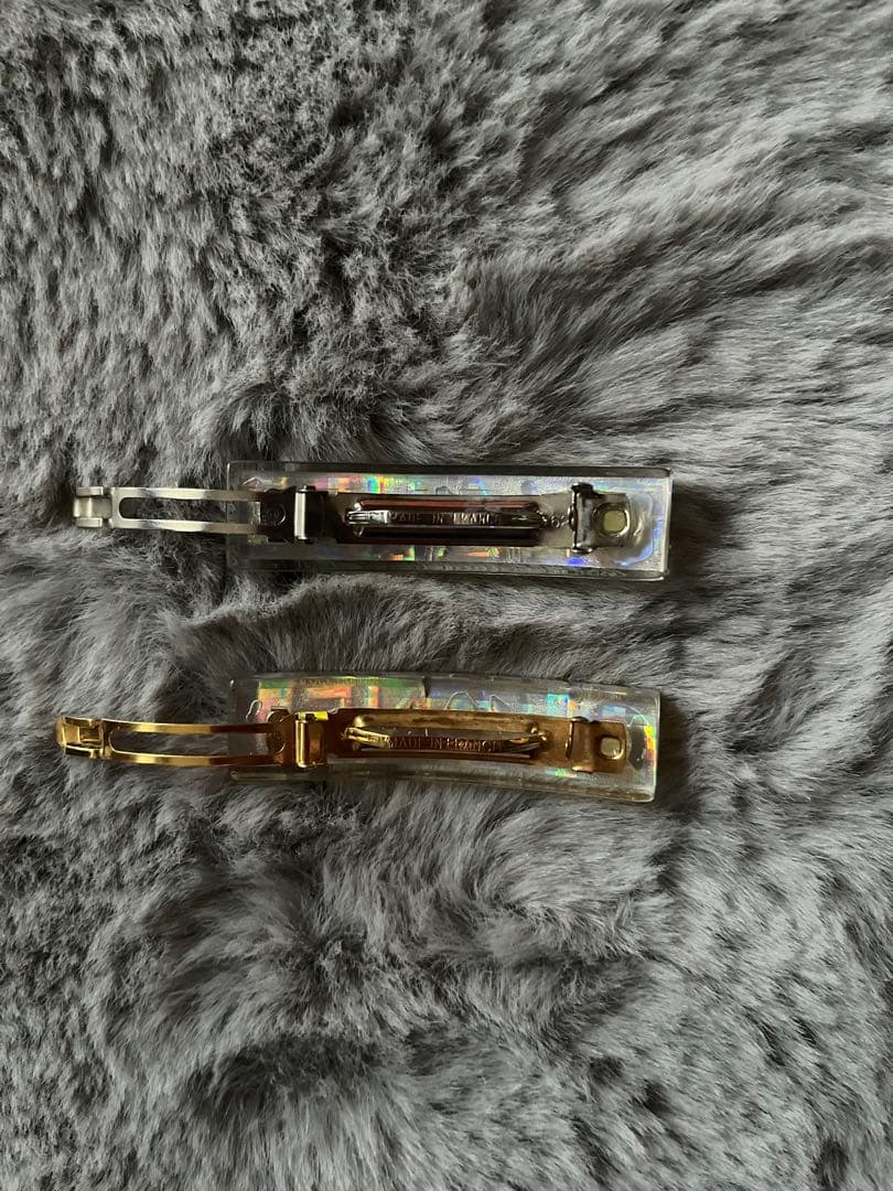 CHANEL ロゴ入りヘアピン ヘアクリップ2個セット