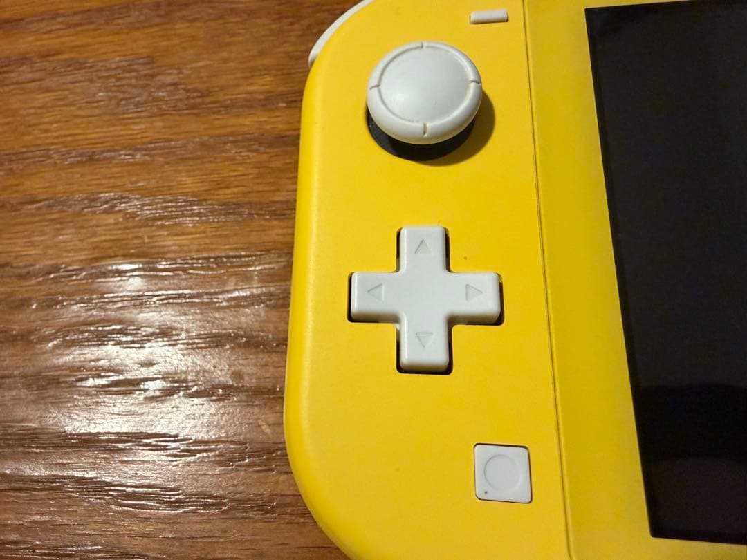 Nintendo Switch Lite イエロー 本体＋箱＋充電器