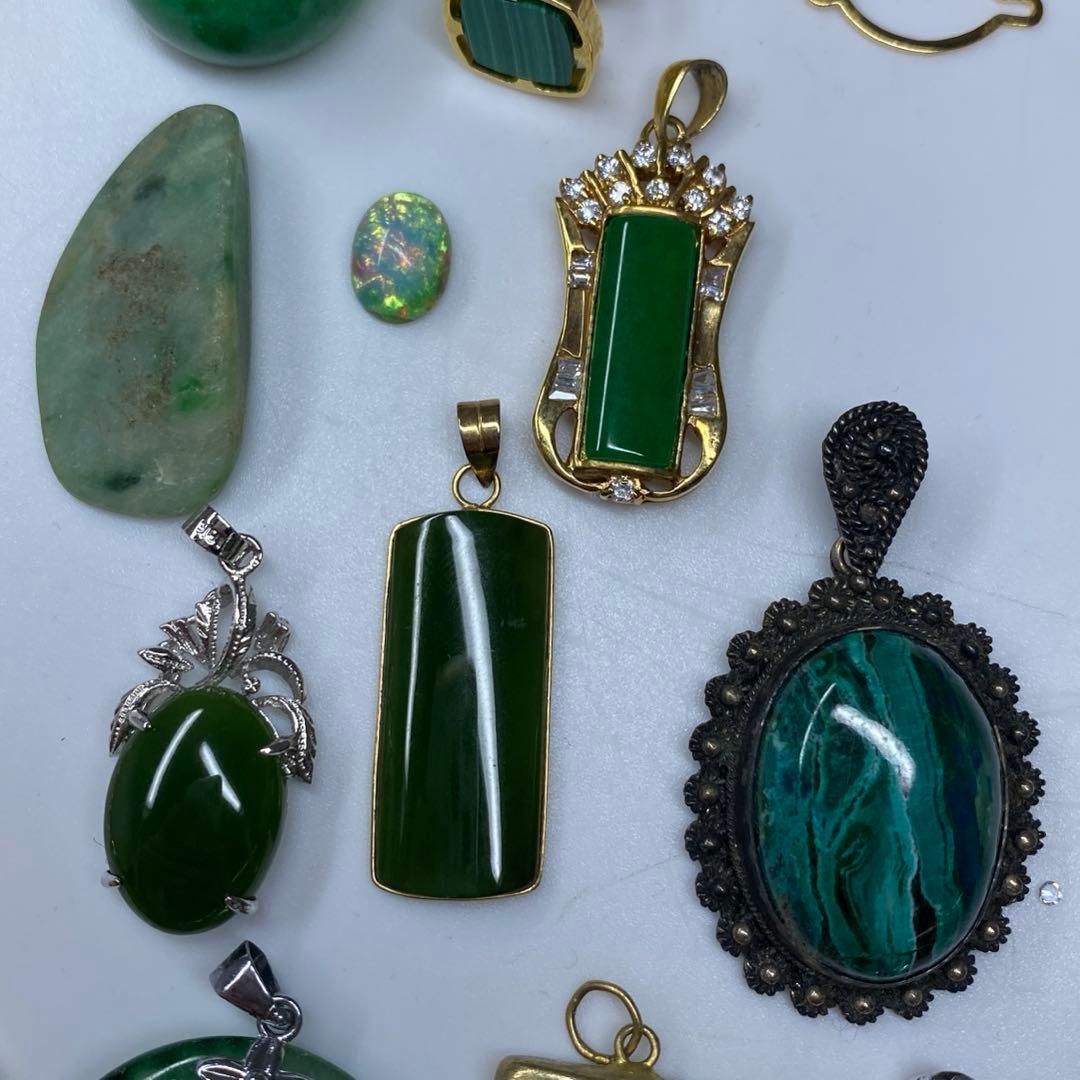 専用　本翡翠 ネックレストップ色々 84g 東キ7-0821ア㉞