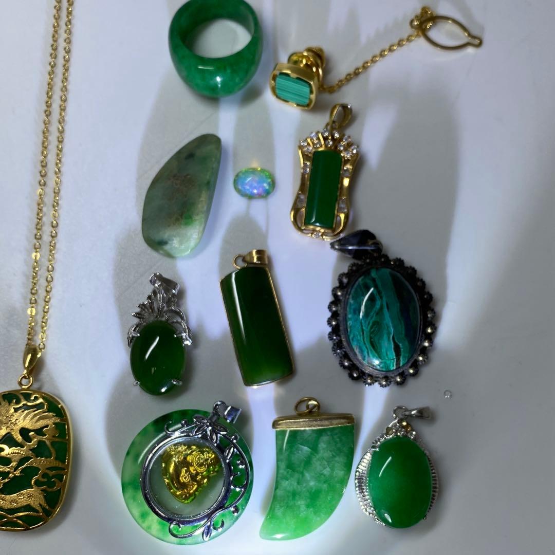 専用　本翡翠 ネックレストップ色々 84g 東キ7-0821ア㉞