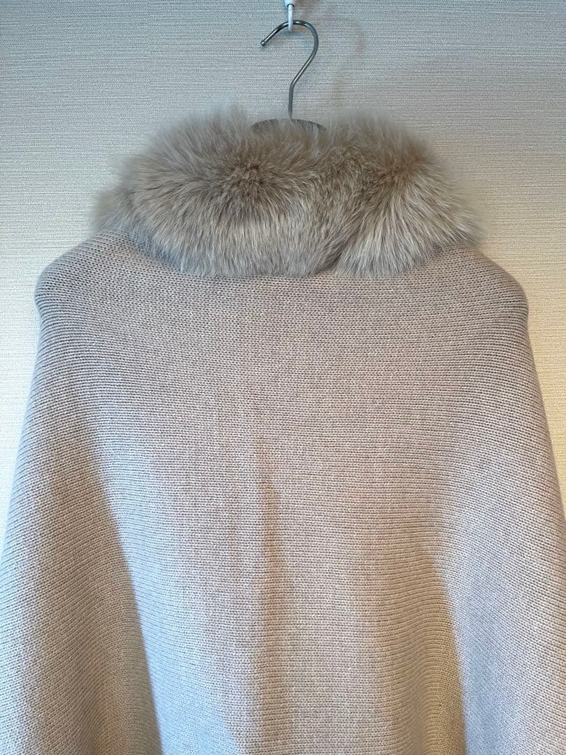 【美品】GIOVI/BEAMS フォックスファー　ポンチョ　アイボリー