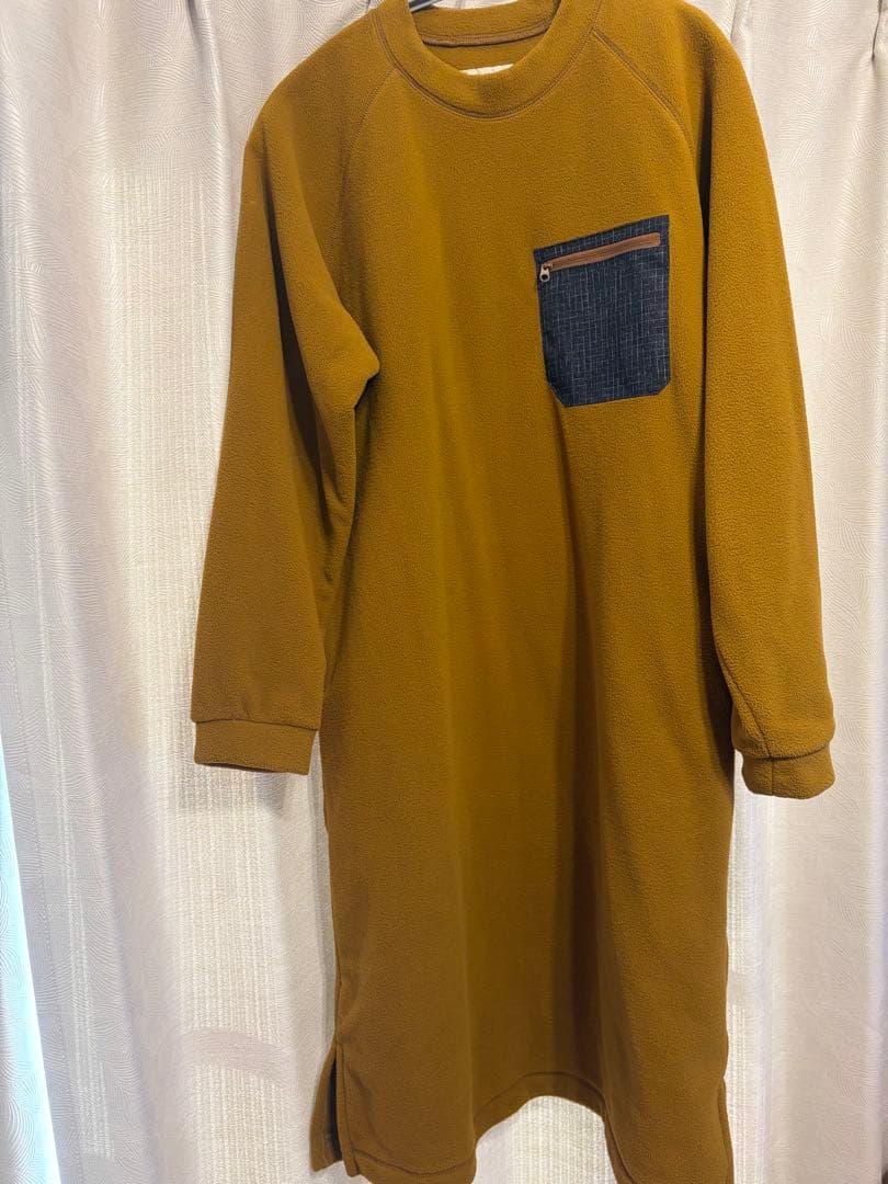 Marmot 四角友理さんコラボ　フリースワンピース