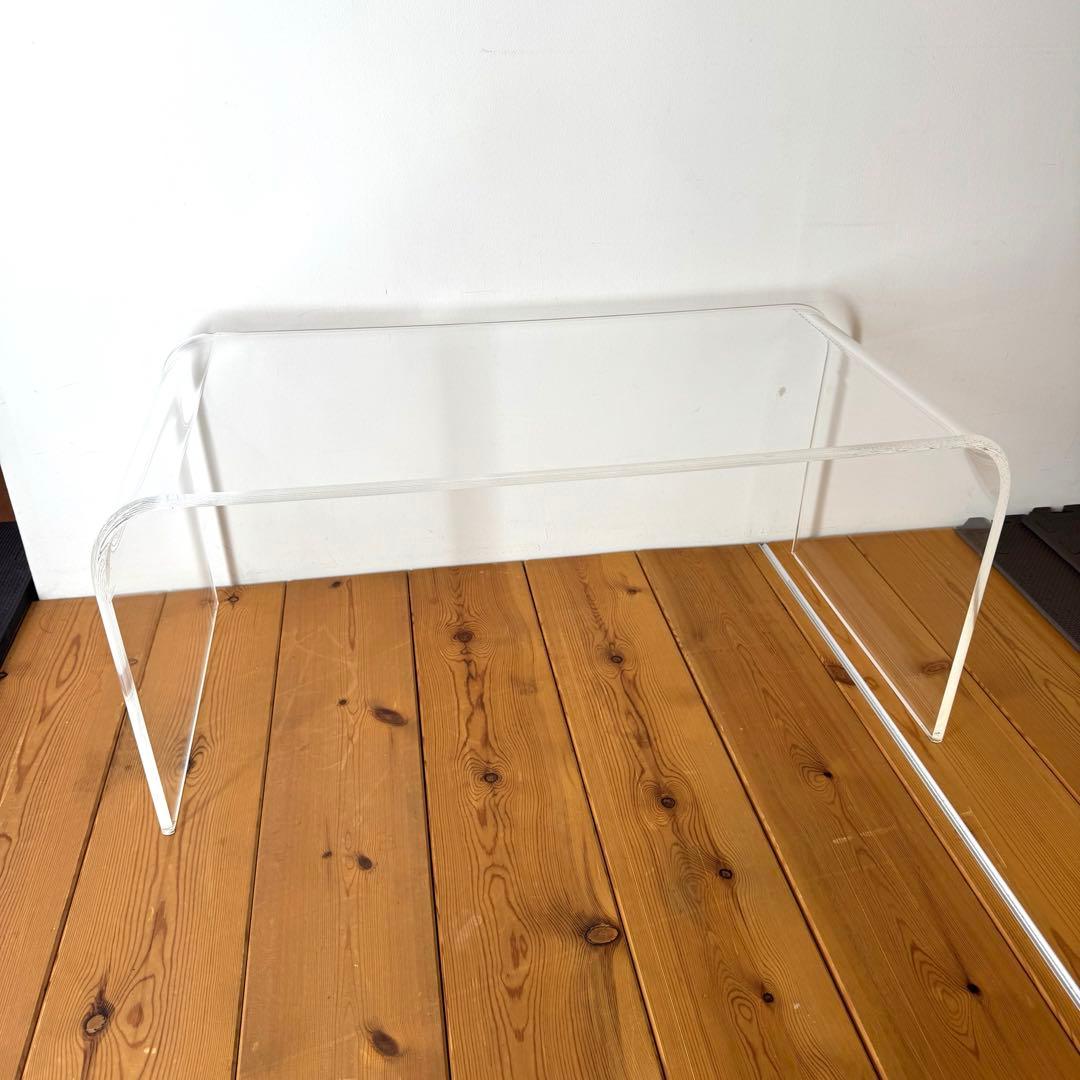 アクリルテーブル