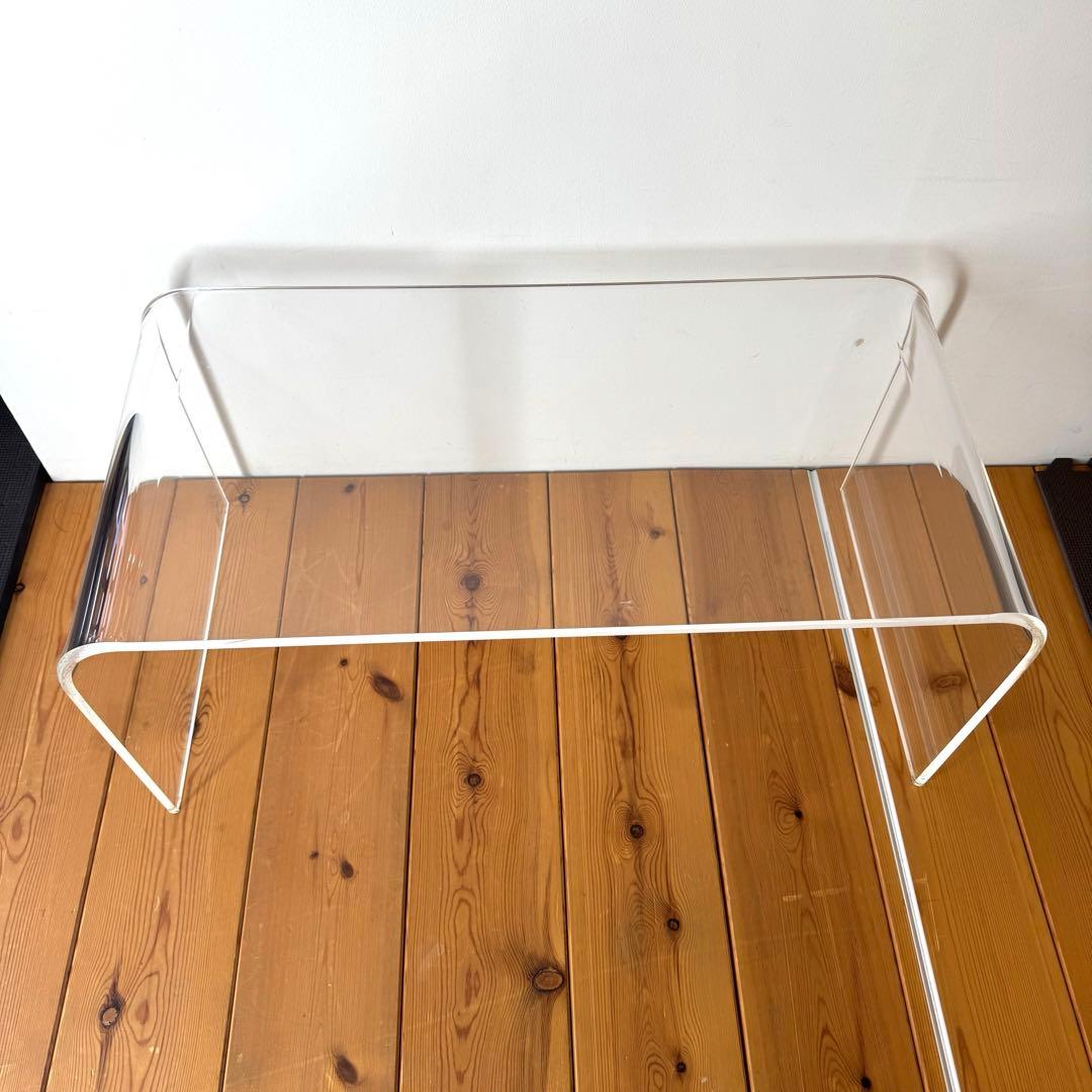 アクリルテーブル