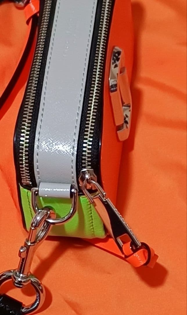 MARC JACOBS ショルダーバッグ オレンジ スナップショット美品　未使用