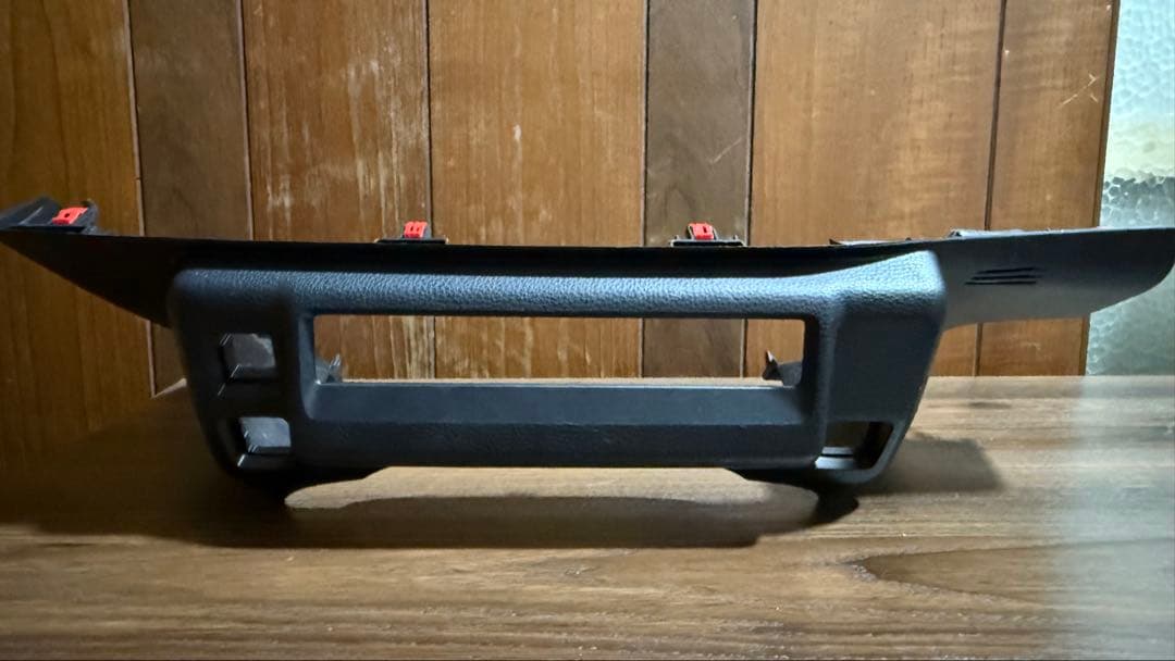 トヨタ車DA用純正DVDプレーヤー ・カローラ用パネル・固定用ボルトセット