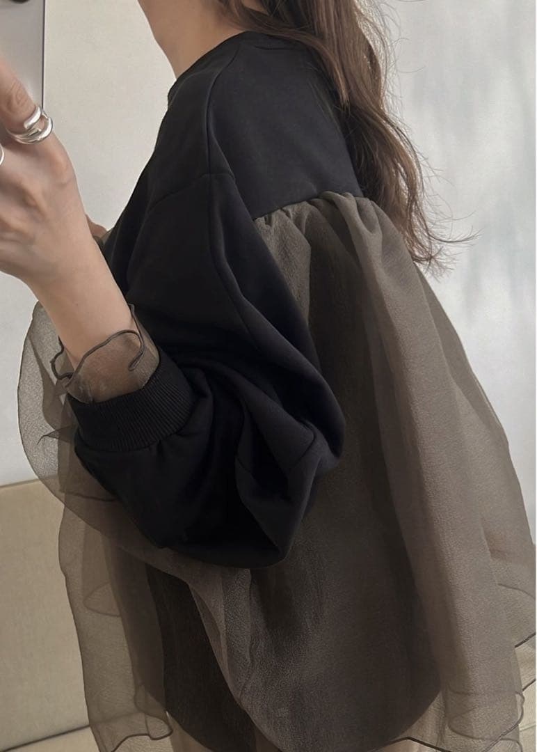 【WILLFULLY】チュールフリル異素材スウェット　ブラック　F 体型カバー