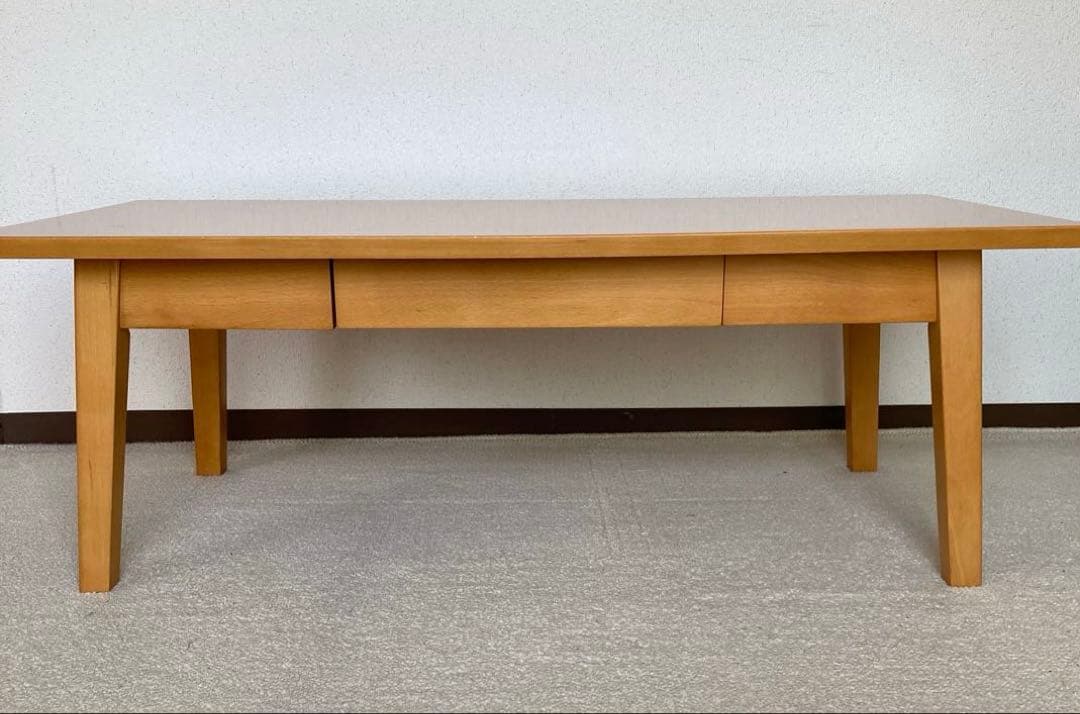 センターテーブル