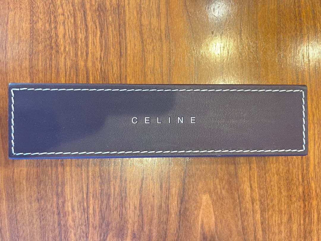 【お値下げ】CELINE未使用ピンクレザー アナログ腕時計　新品電池　稼働品