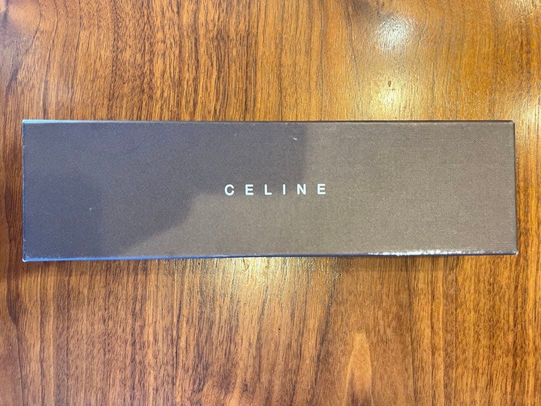 【お値下げ】CELINE未使用ピンクレザー アナログ腕時計　新品電池　稼働品