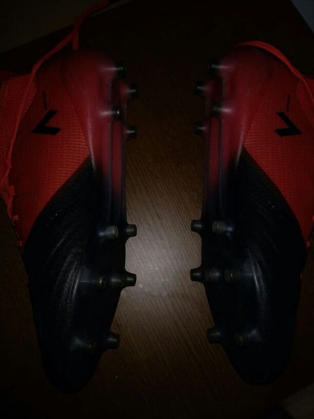 サッカースパイク ACE17.1プライムニット FG/AG