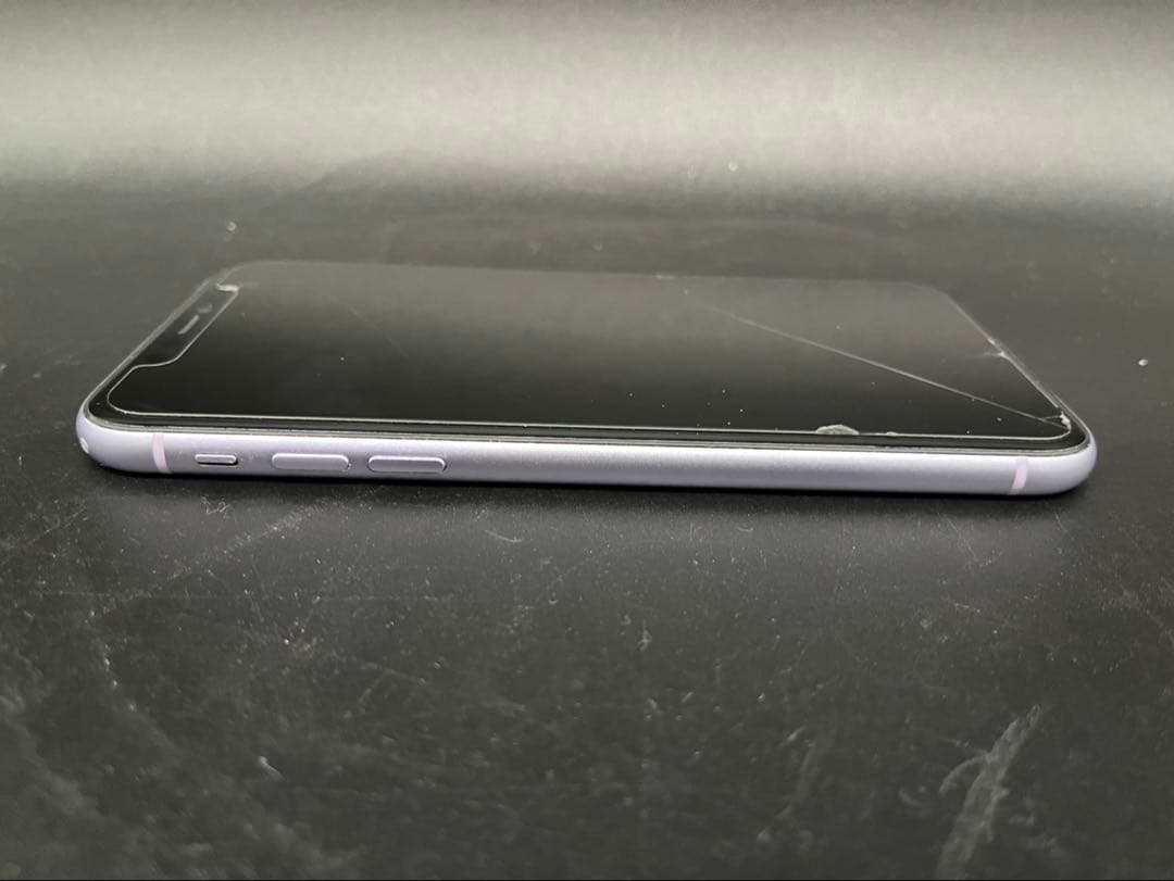 ★iPhone11 MWM52J/A 128GB SIMロックなし