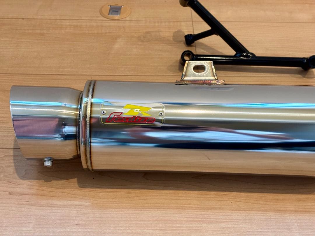 スズキ　ヴェクスター150バ用 ステンレス マフラー　リアライズ　realize