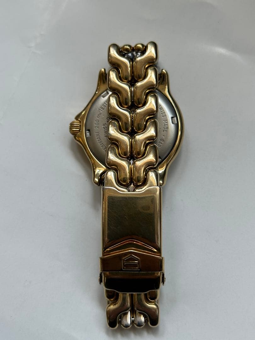 ゴールドカジュアル腕時計 ステンレスバンド