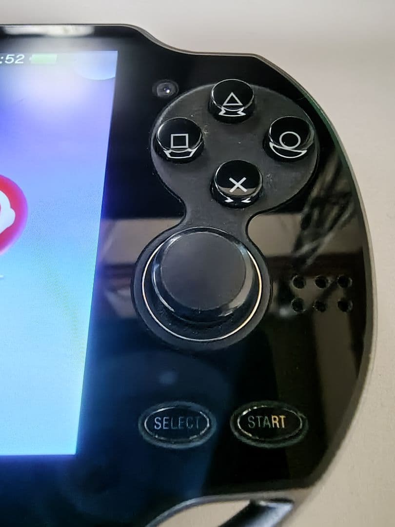 PS Vita PCH-1000　ZA01　ブラック