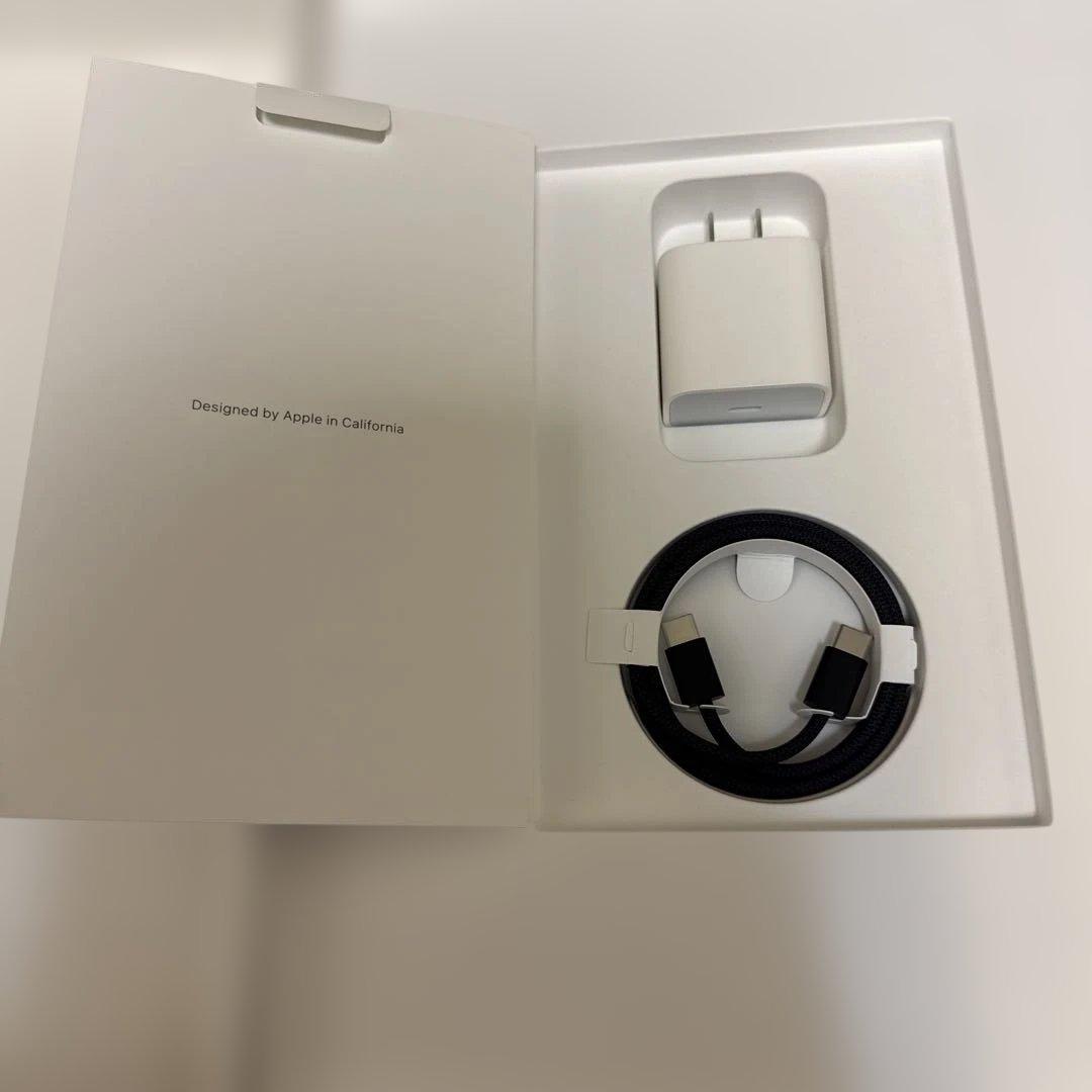 T*ト様 iPadPro M4 13インチWi-Fi256gb ほぼ新品バッテリ