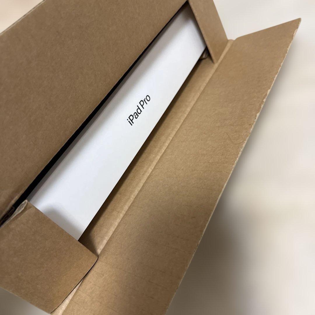 T*ト様 iPadPro M4 13インチWi-Fi256gb ほぼ新品バッテリ