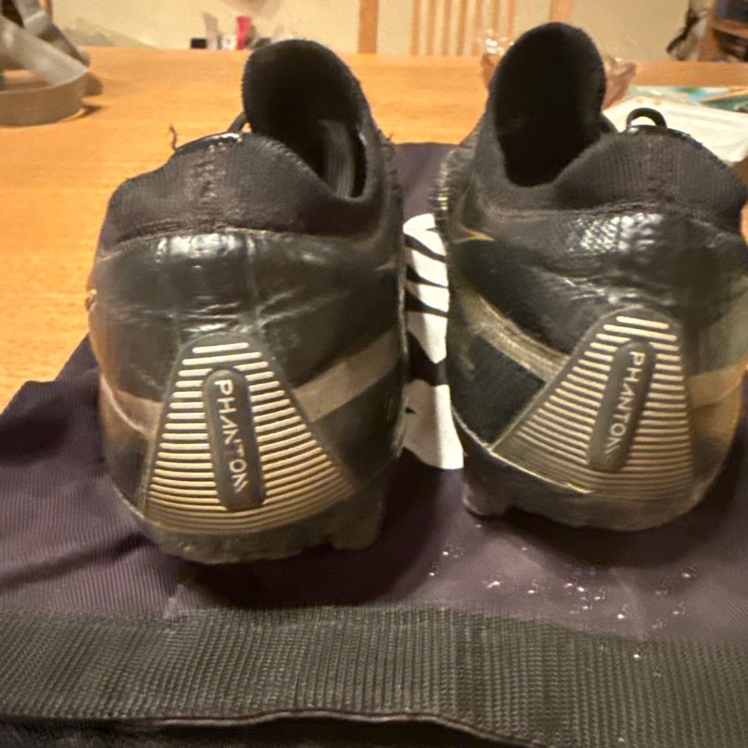 Nike Phantom GT スパイクシューズ ブラック/ゴールド