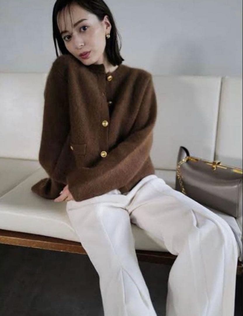 新品試着のみanuans ラクーンブレンドノーカラーニットジャケット　キャメル