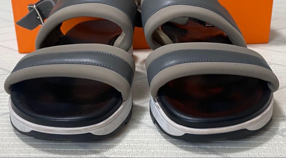 エルメス ストラップサンダル