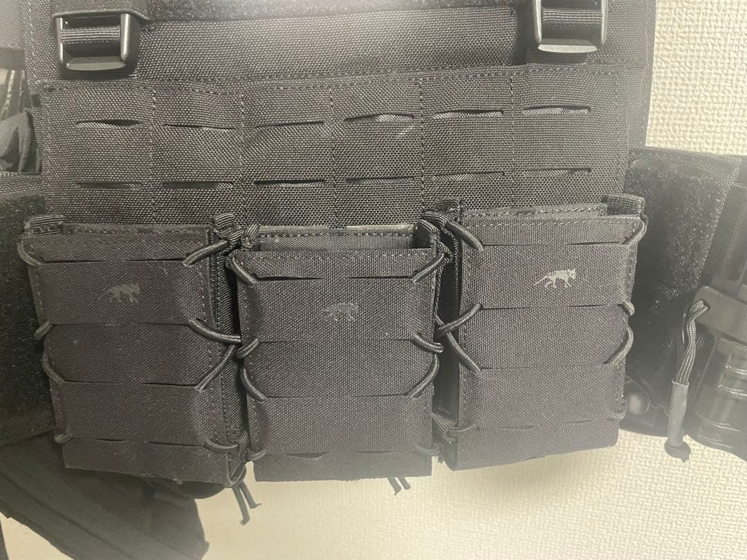 プレートキャリア　プレキャリ　タスマニアンタイガー　LSPD