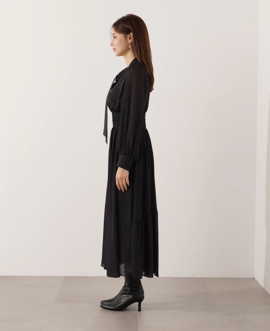 プロポーションボディドレッシング♡ボウタイ　ワンピース　シャーリング　ドット