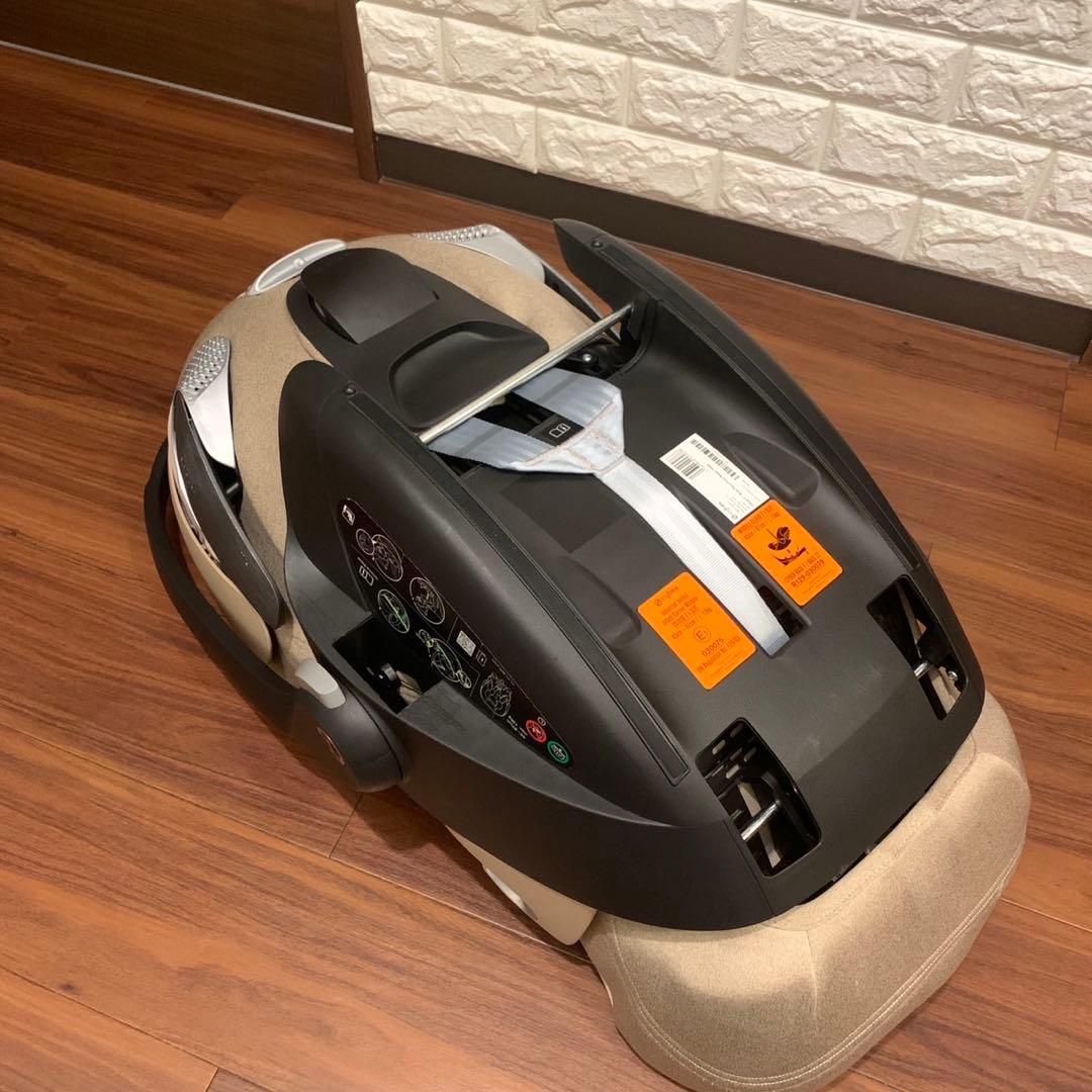 美品 Cybex Cloud T i-Size plus ベージュ アダプター付