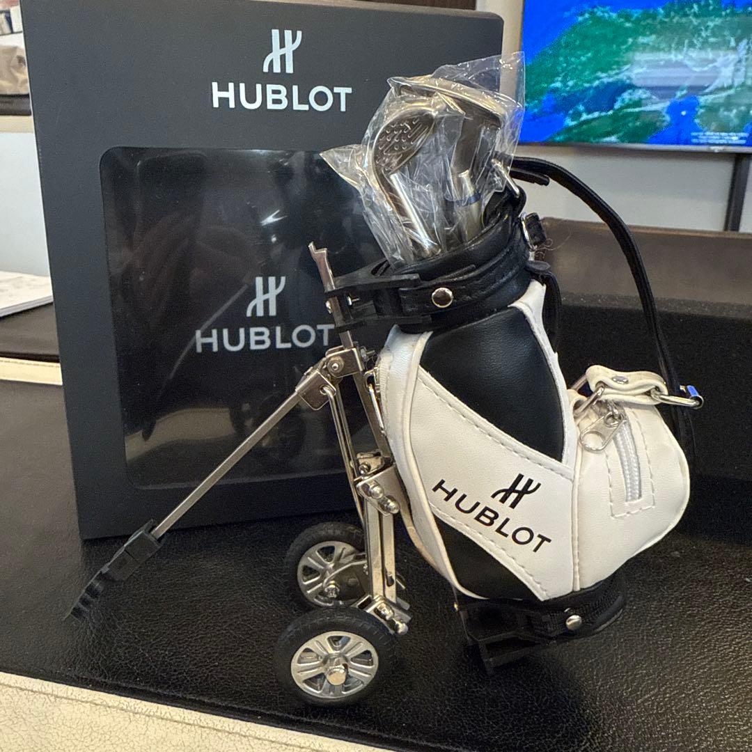 HUBLOTミニキャディバッグペンセット