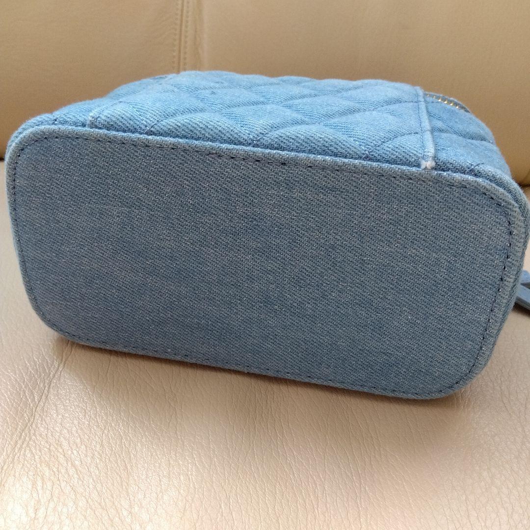 CHANEL シャネル　ブルー デニム チェーンバッグ　ノベルティ