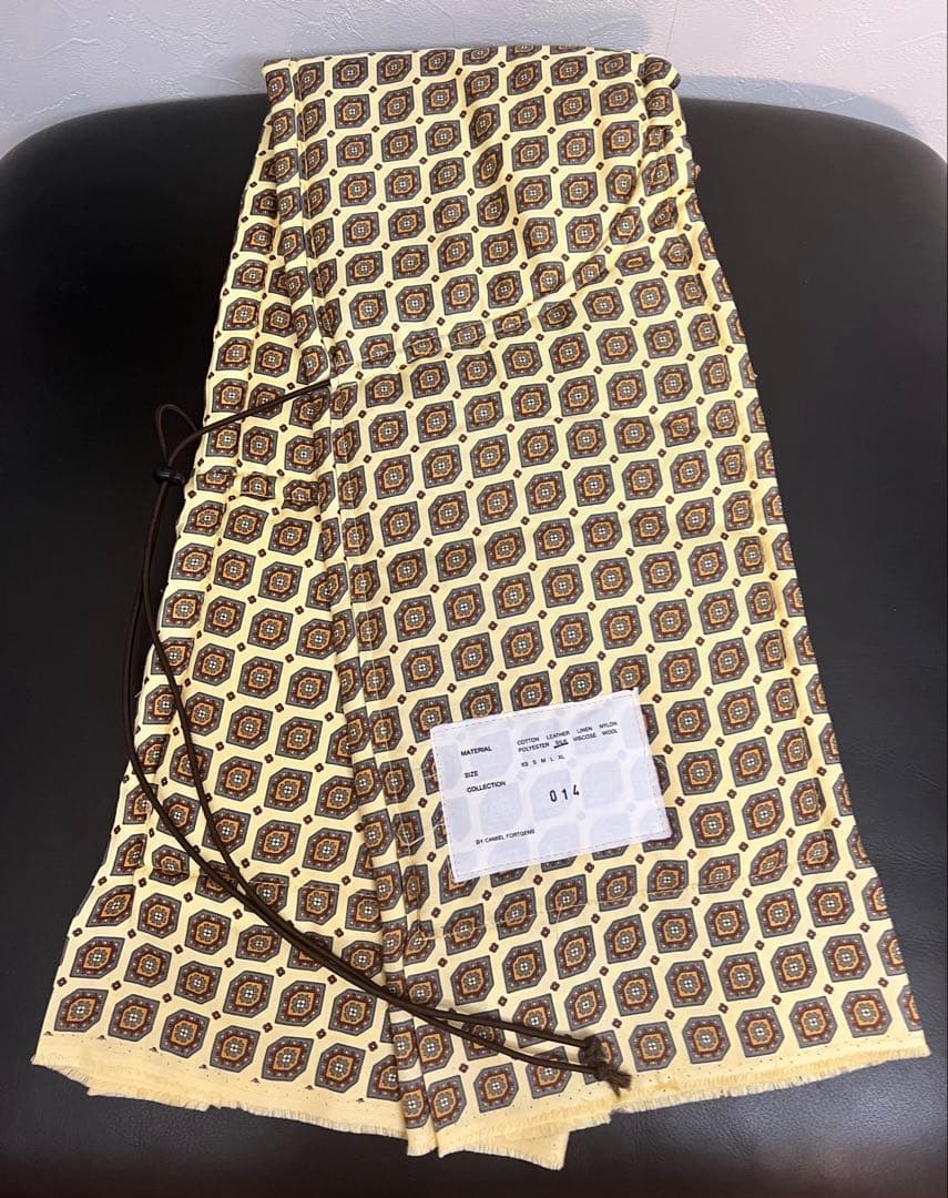 CAMIEL FORTGENS（カミエル・フォートヘンス）マフラー ストール