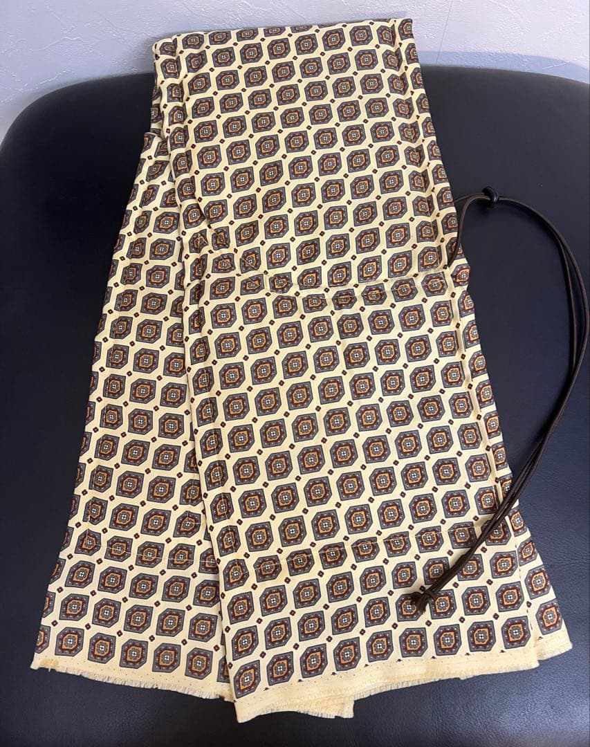 CAMIEL FORTGENS（カミエル・フォートヘンス）マフラー ストール