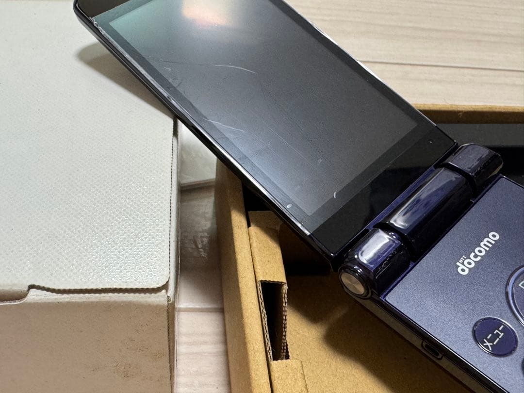 AQUOS SH-01J docomo ブルーブラック 本体