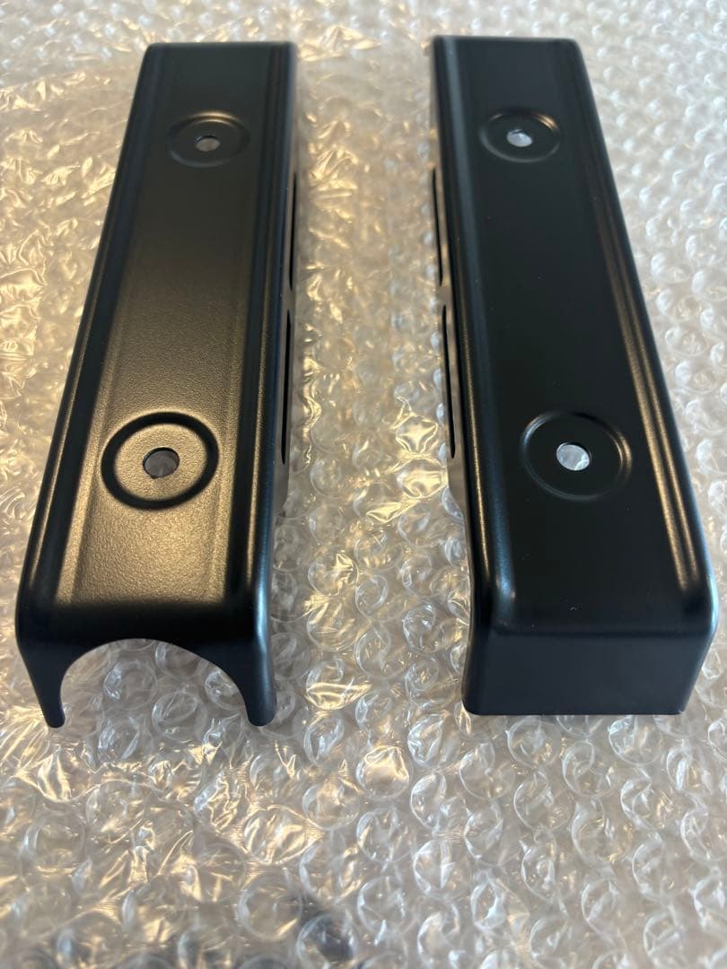 Z900RS フェンダーアーム　ラジエターサイドカバー　マットブラック　純正