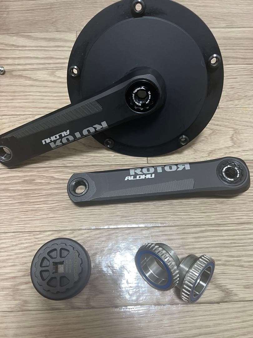 Rotor aldhu ローター クランクセット　BB付き　ピスト