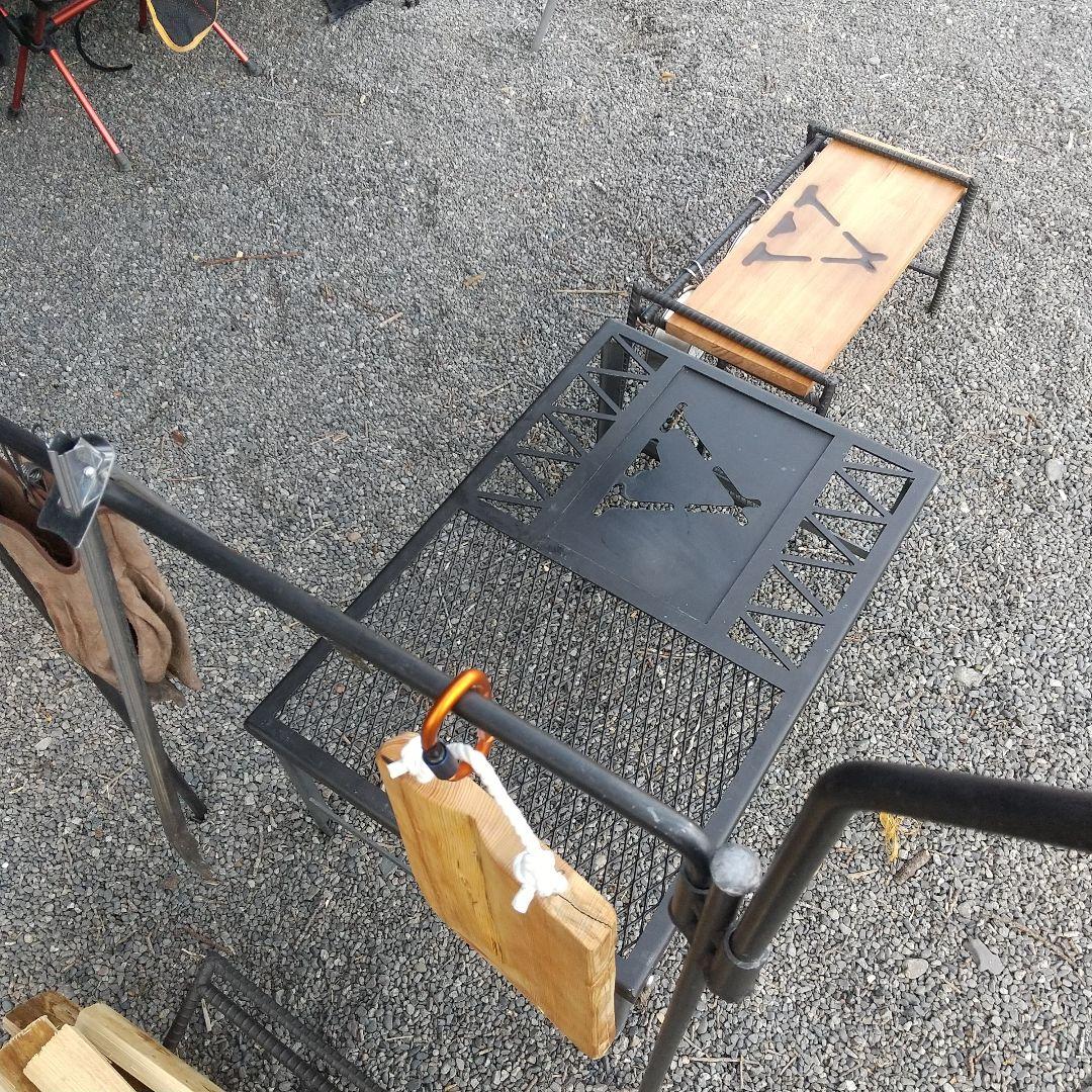 キャンプテーブル　アイアンテーブル　ソロキャンプテーブル