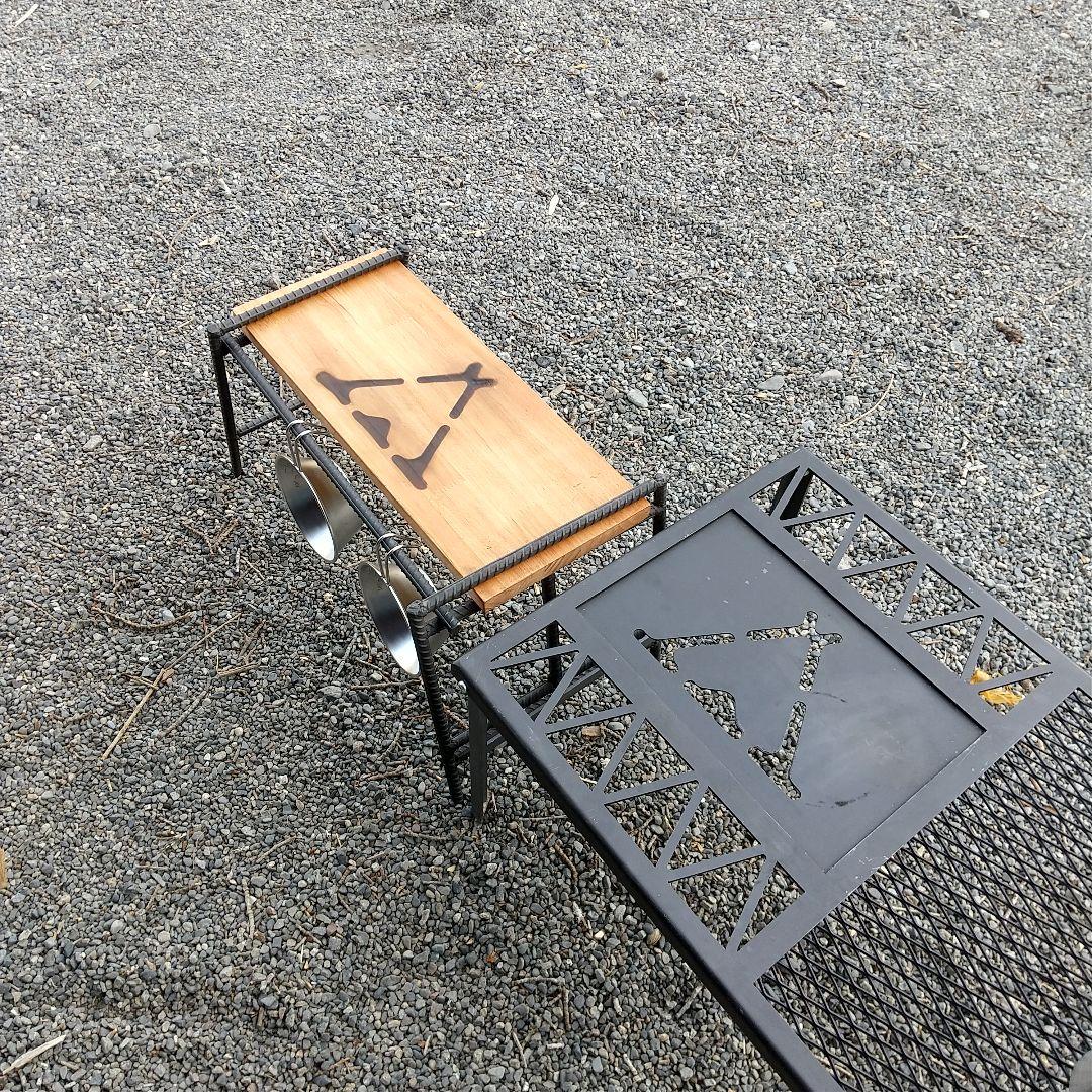 キャンプテーブル　アイアンテーブル　ソロキャンプテーブル