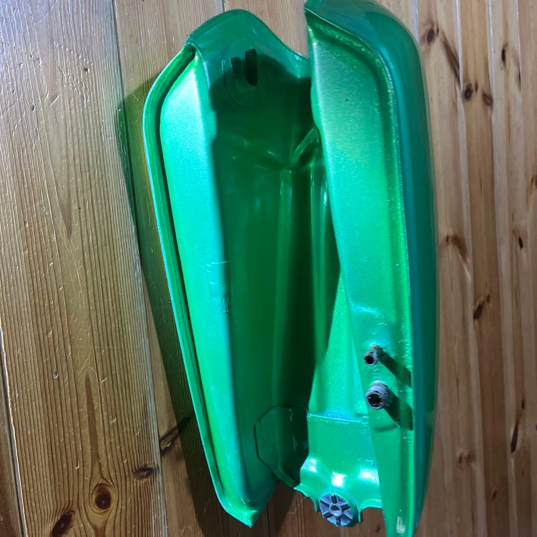 ⭐︎　24日まで。エイプ50のタンク等