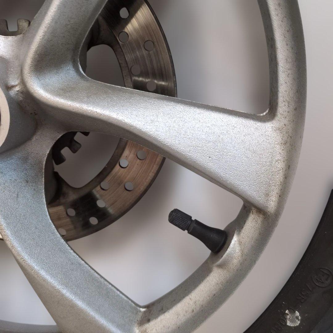 Hiroさん専用トリシティ125　フロントホイールとタイヤ　左右セット