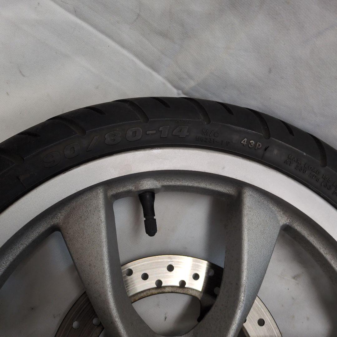 Hiroさん専用トリシティ125　フロントホイールとタイヤ　左右セット