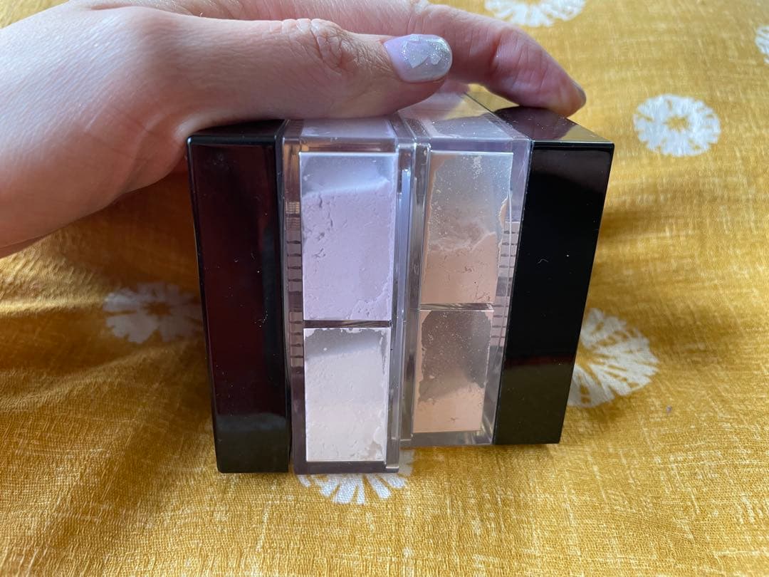 ジバンシイ　プリズム・リーブル　ルースパウダー　00 02ファンデーション