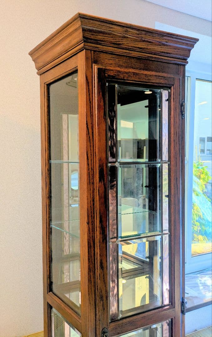 木製ガラスキャビネット イタリアンアンティーク調 飾り棚 輸入家具