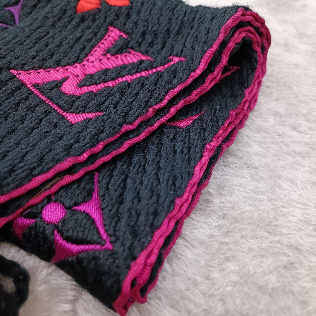LOUISVUITTON　マフラー　エシャルプ　ロゴマニア　レインボー