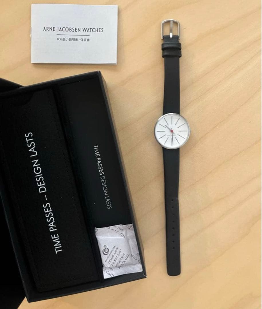 ARNE JACOBSEN 腕時計 バンカーズ 30㎜　Bankers