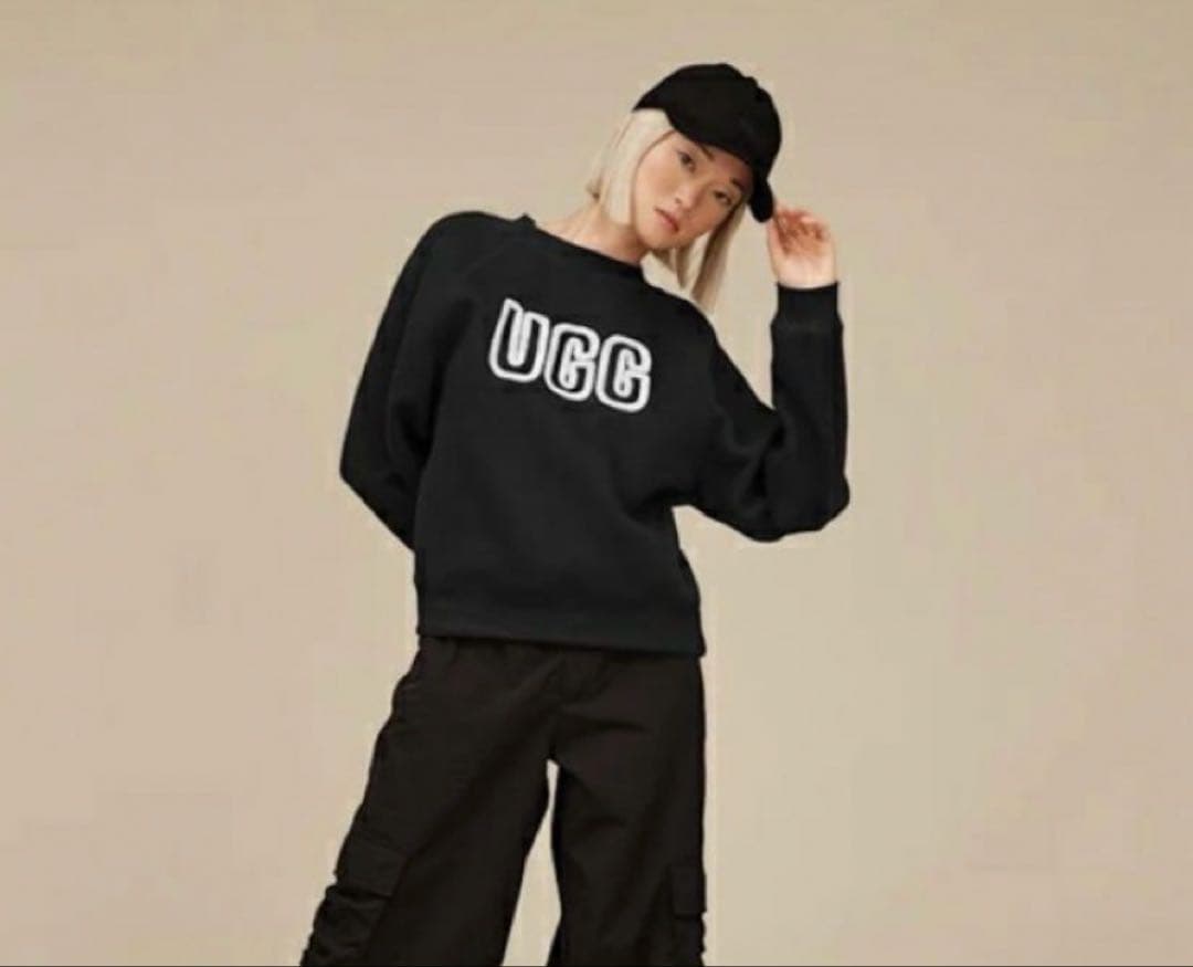 UGG スウェット　ブラック