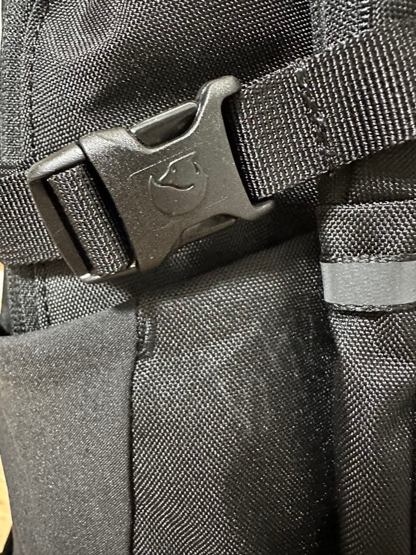 バッグ Fjallraven skule 20L