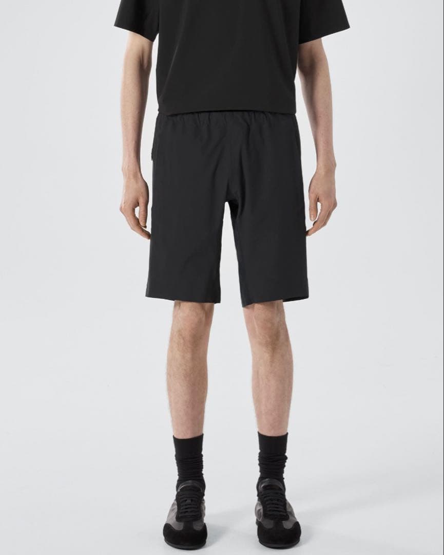 定価38500円！アークテリクスveilance ショートパンツ黒サロモン