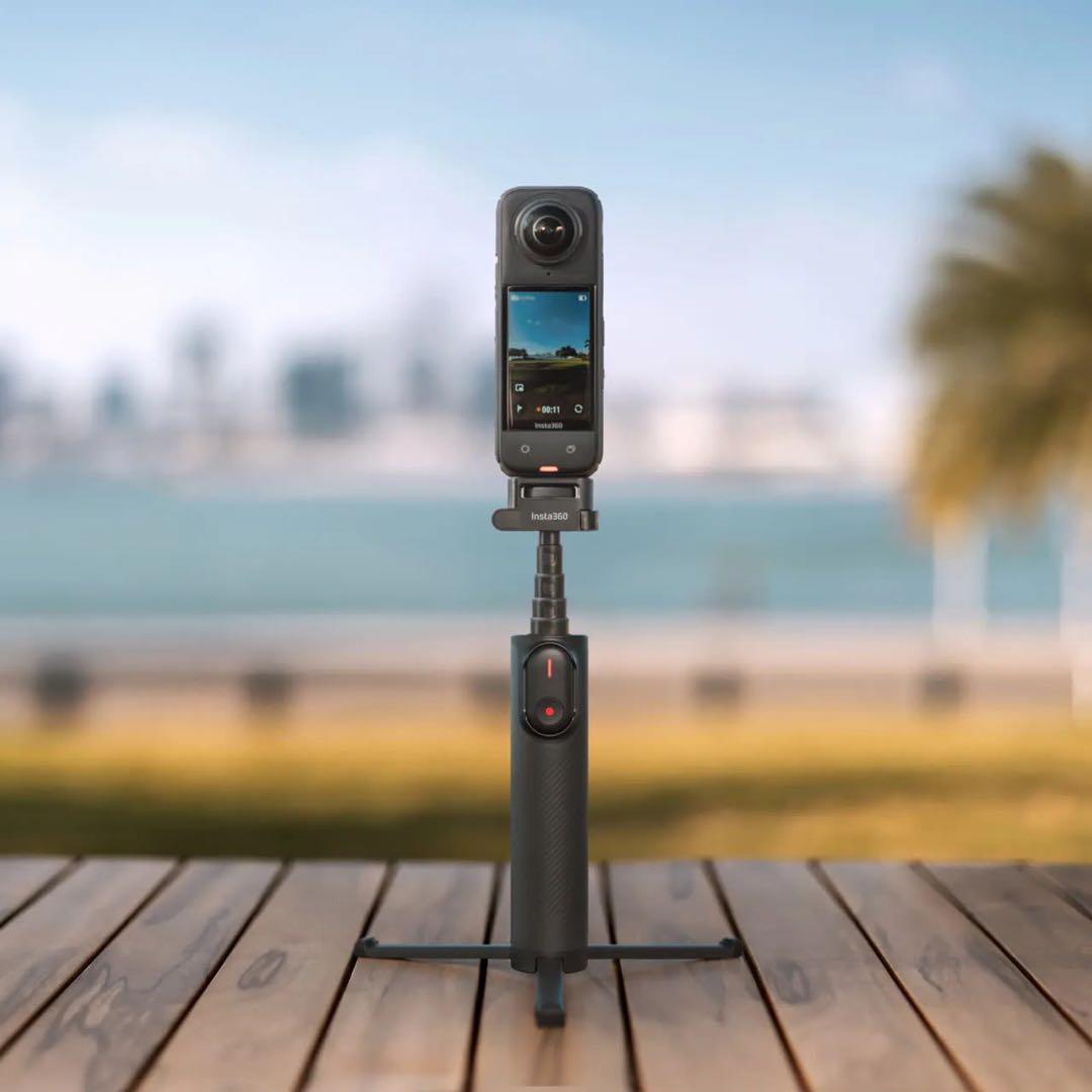 insta360 折りたたみ式三脚付き自撮り棒リモコン 純正レンズカバー付き