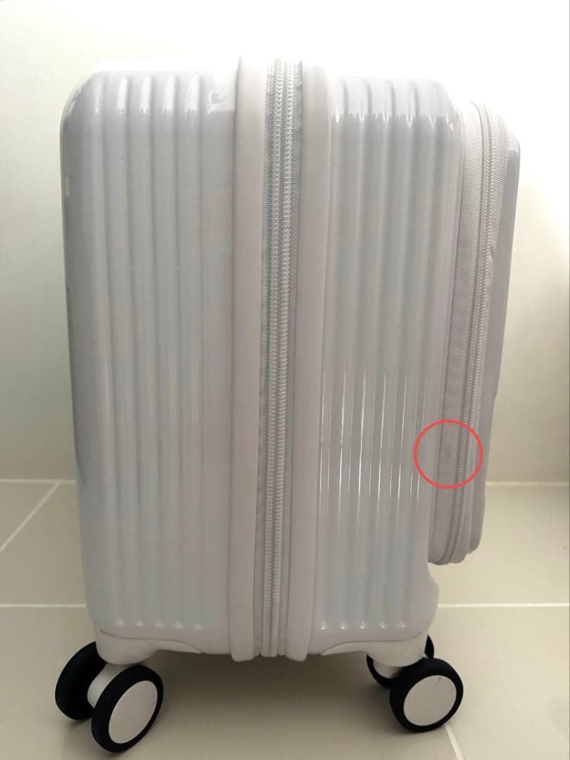 innovator イノベーター スノーホワイト ストライプ キャリーケース